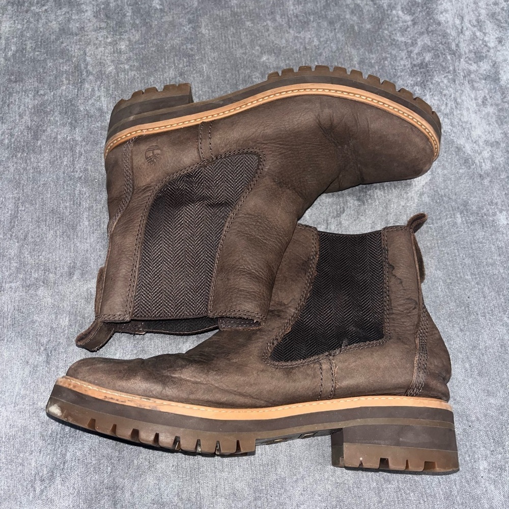Timberland Courmayeur Valley Chelsea Boot size 9.5